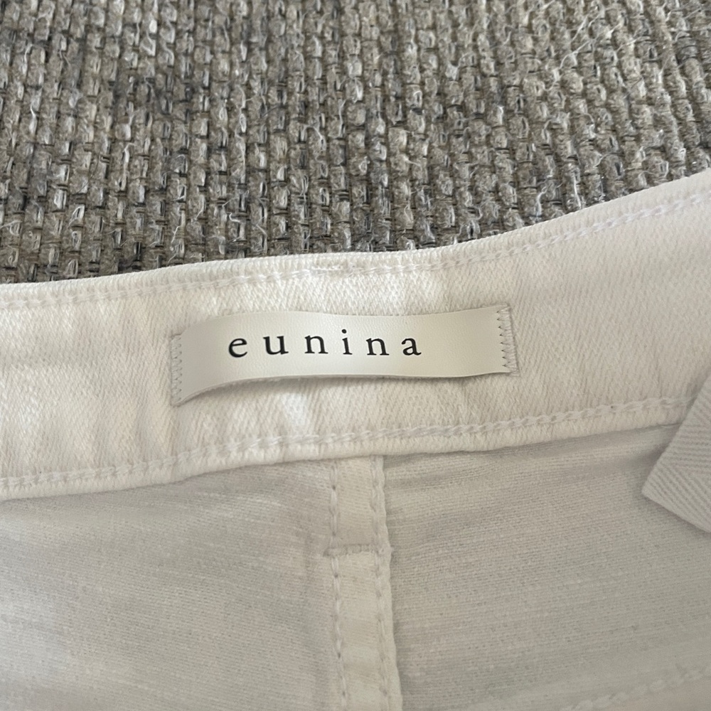 Eunina distressed Jean shorts - Picture 5 of 9